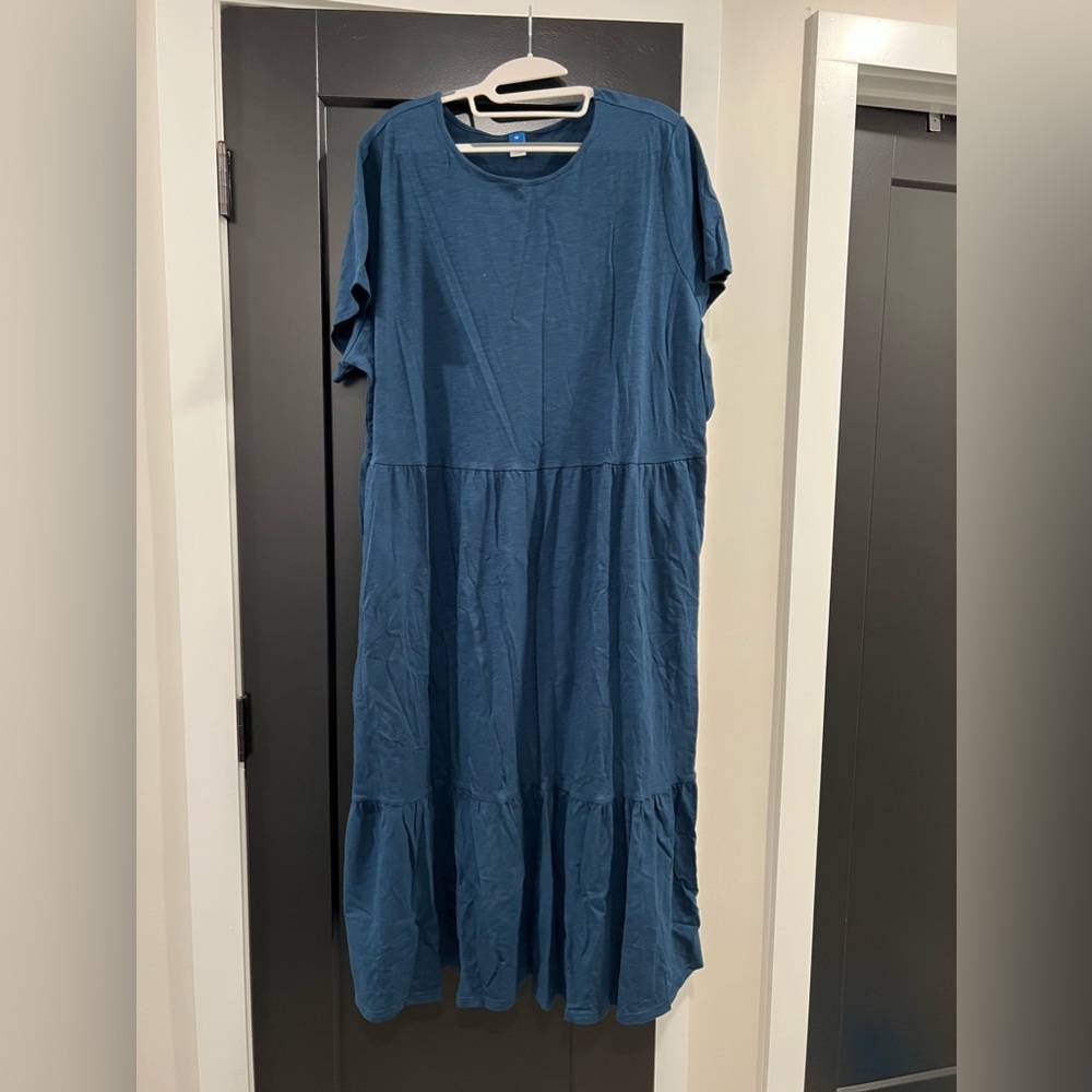NWT Old Navy Midi Dress